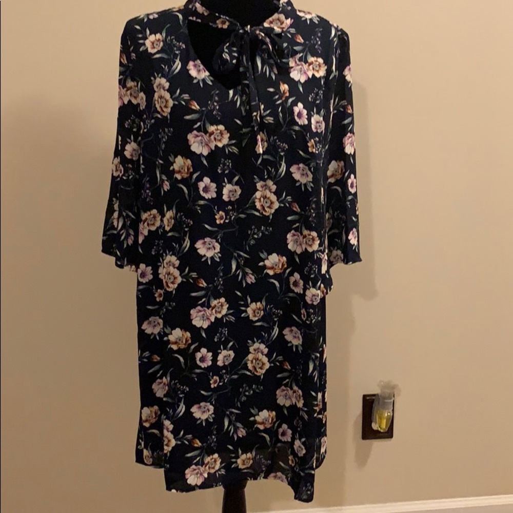 New navy blue floral dress